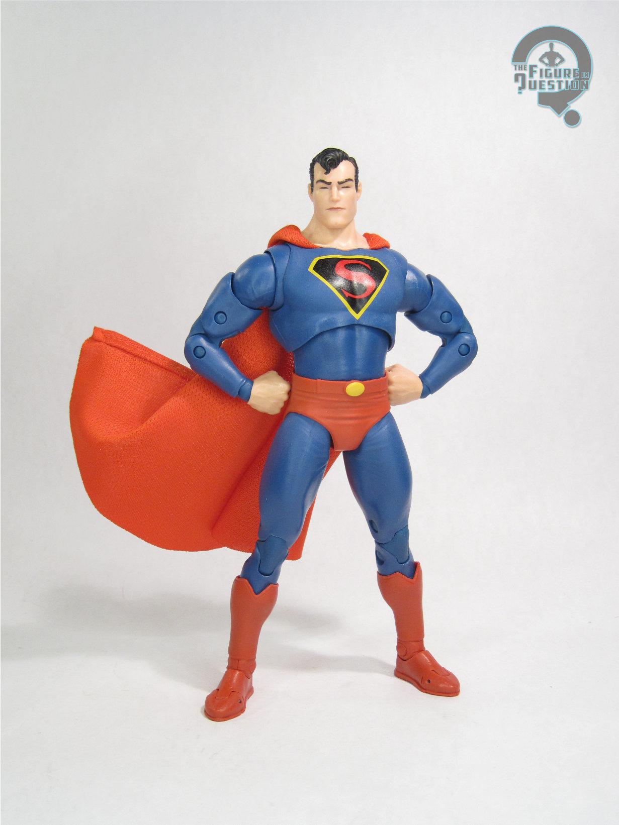 McFarlane DC Multiverse Superman 7” Action Figure – 1940s Classic Fleischer Suit